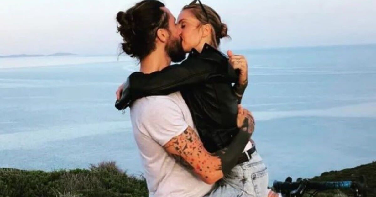 Separazione dopo 7 anni: il conduttore italiano annuncia di essere tornato single
