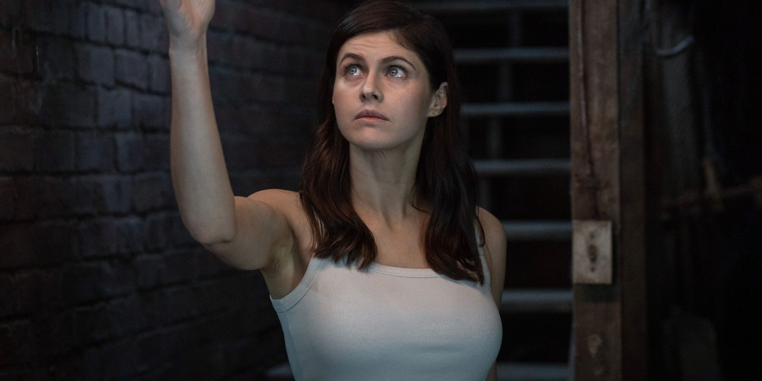 Alexandra daddario e il suo sorprendente passato da supereroe per diventare la wonder woman perfetta Alexandra daddario e il suo sorprendente passato da supereroe per diventare la wonder woman perfetta