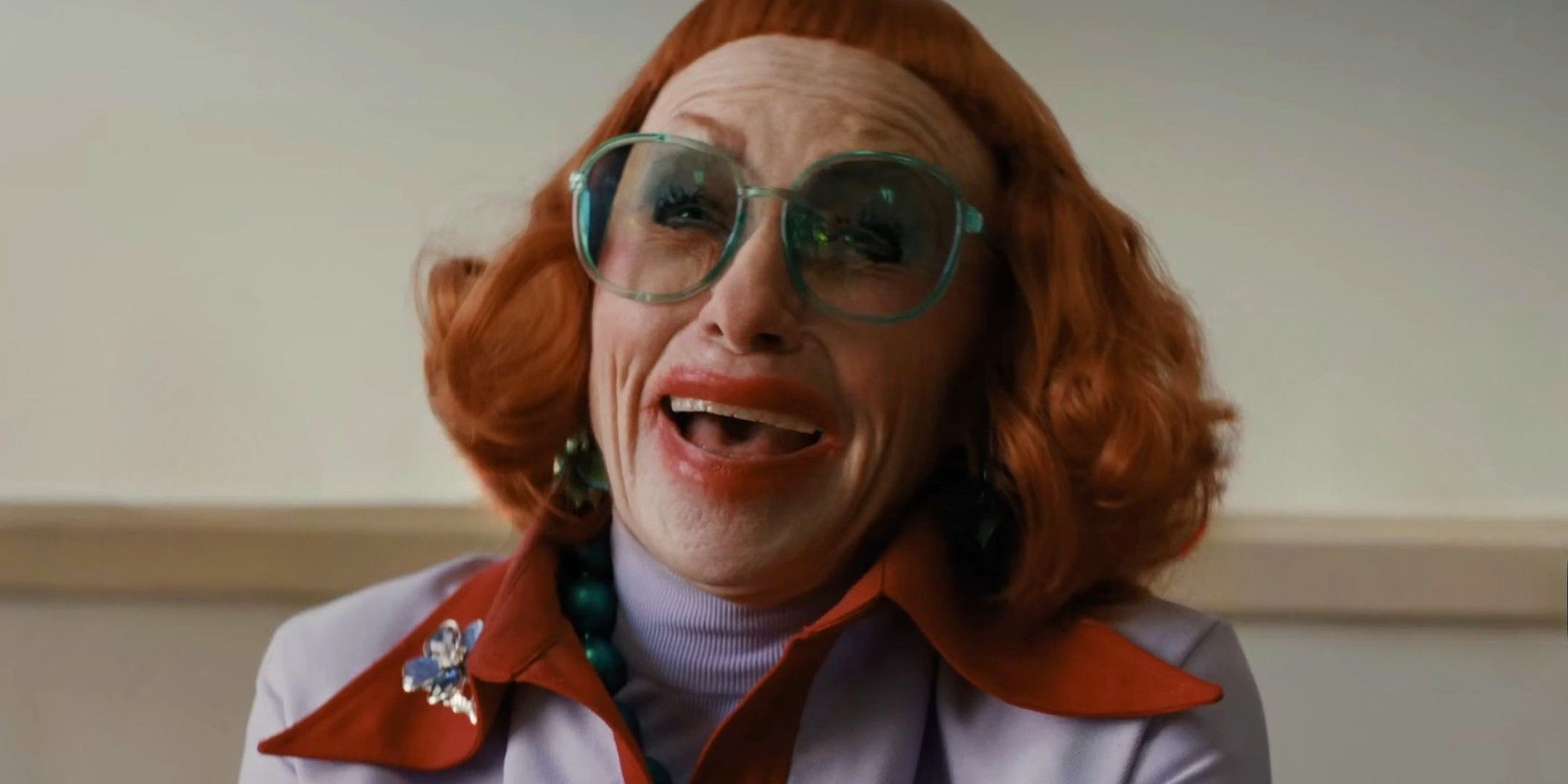 aunt gladys in weapons il lato complesso di un villain horror