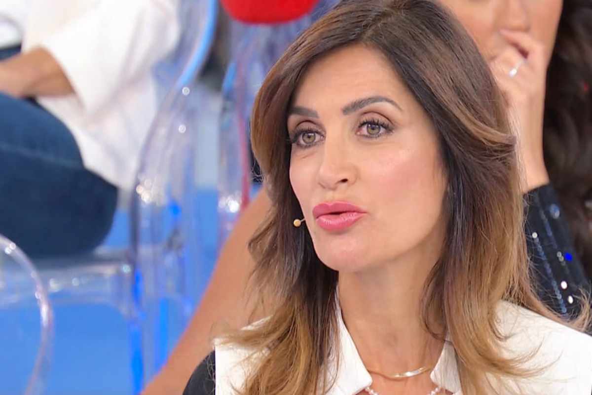 Barbara De Santi torna a Uomini e Donne: aggiornamenti sulle condizioni della sorella dopo l’incidente Barbara De Santi torna a Uomini e Donne: aggiornamenti sulle condizioni della sorella dopo l’incidente