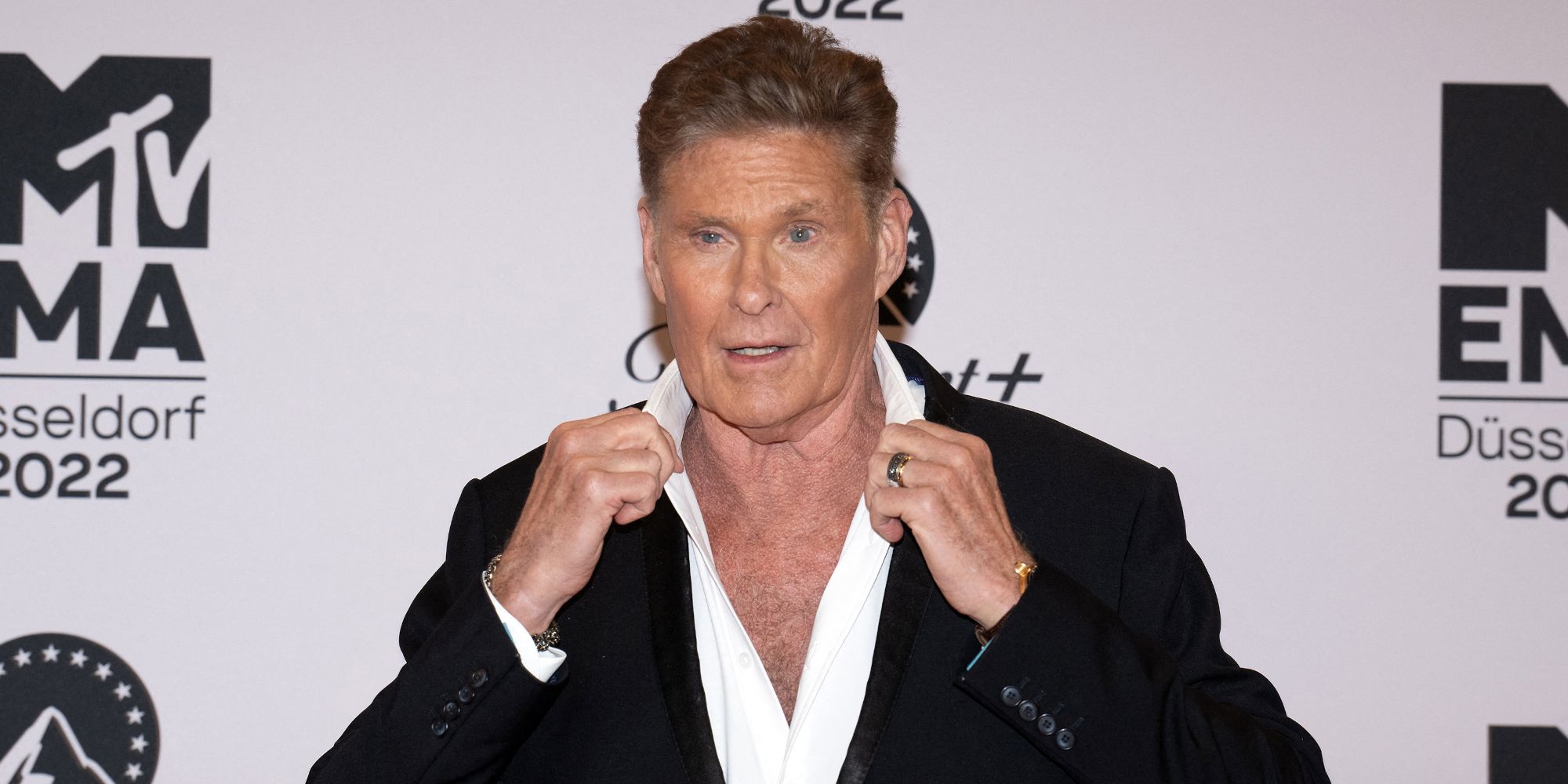 David Hasselhoff cult classic da 42 anni diventa un film per i creatori di Cobra Kai David Hasselhoff cult classic da 42 anni diventa un film per i creatori di Cobra Kai