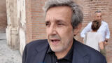 Flavio Insinna piange una persona fantastica: il lutto che commuove tutti