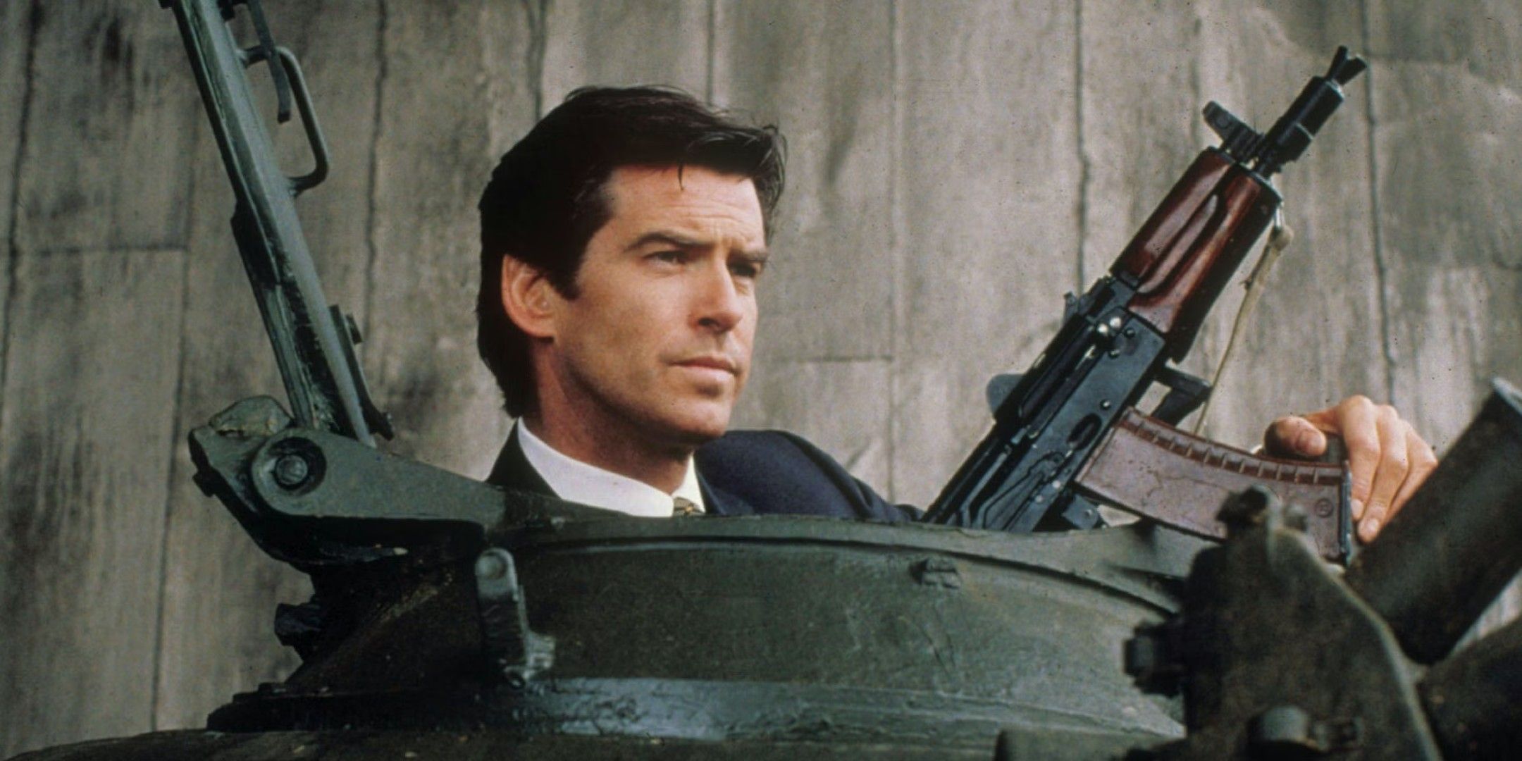 Goldeneye: il film di james bond con pierce brosnan che ha fatto storia Goldeneye: il film di james bond con pierce brosnan che ha fatto storia