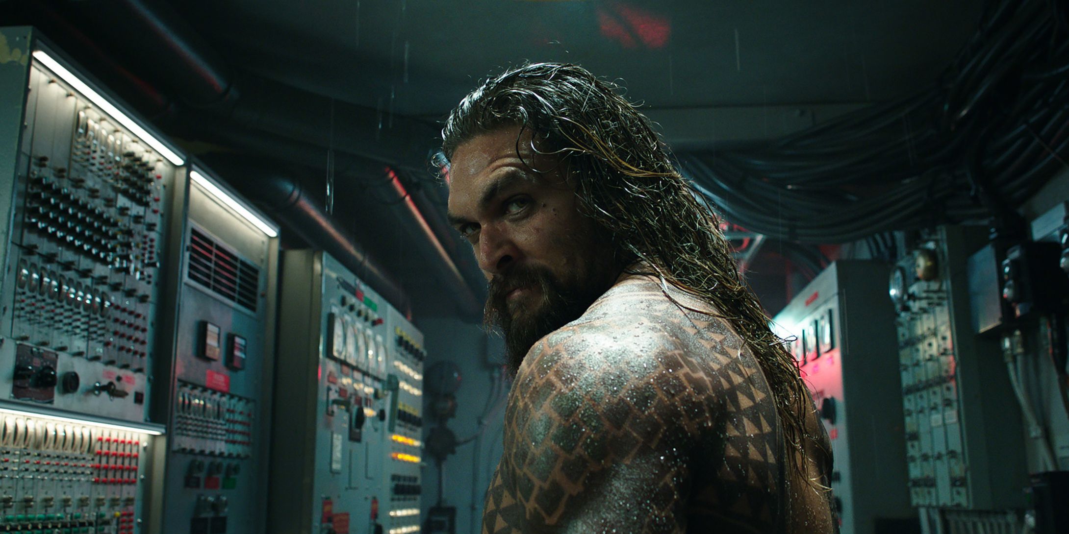 jason momoa riunisce il cast del film da 115 miliardi dopo 7 anni