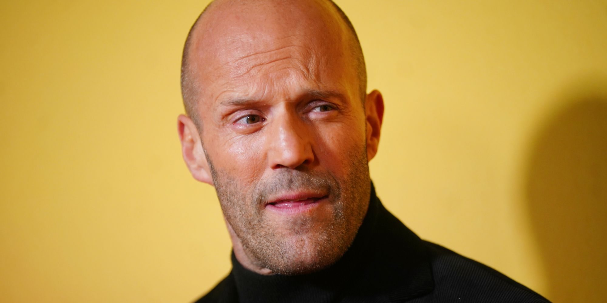 Il dettaglio nascosto del cattivo yellowjacket in beekeeper con jason statham