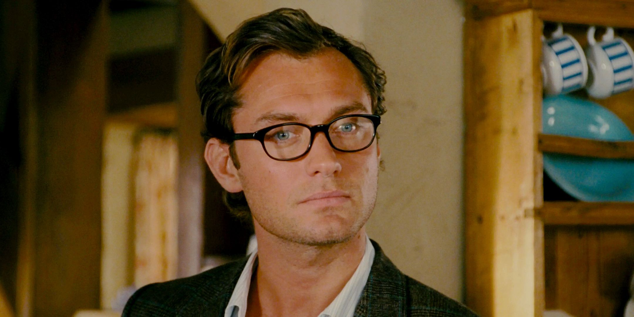 Apple TV trasforma la commedia romantica di Jude Law in una serie tv avvincente