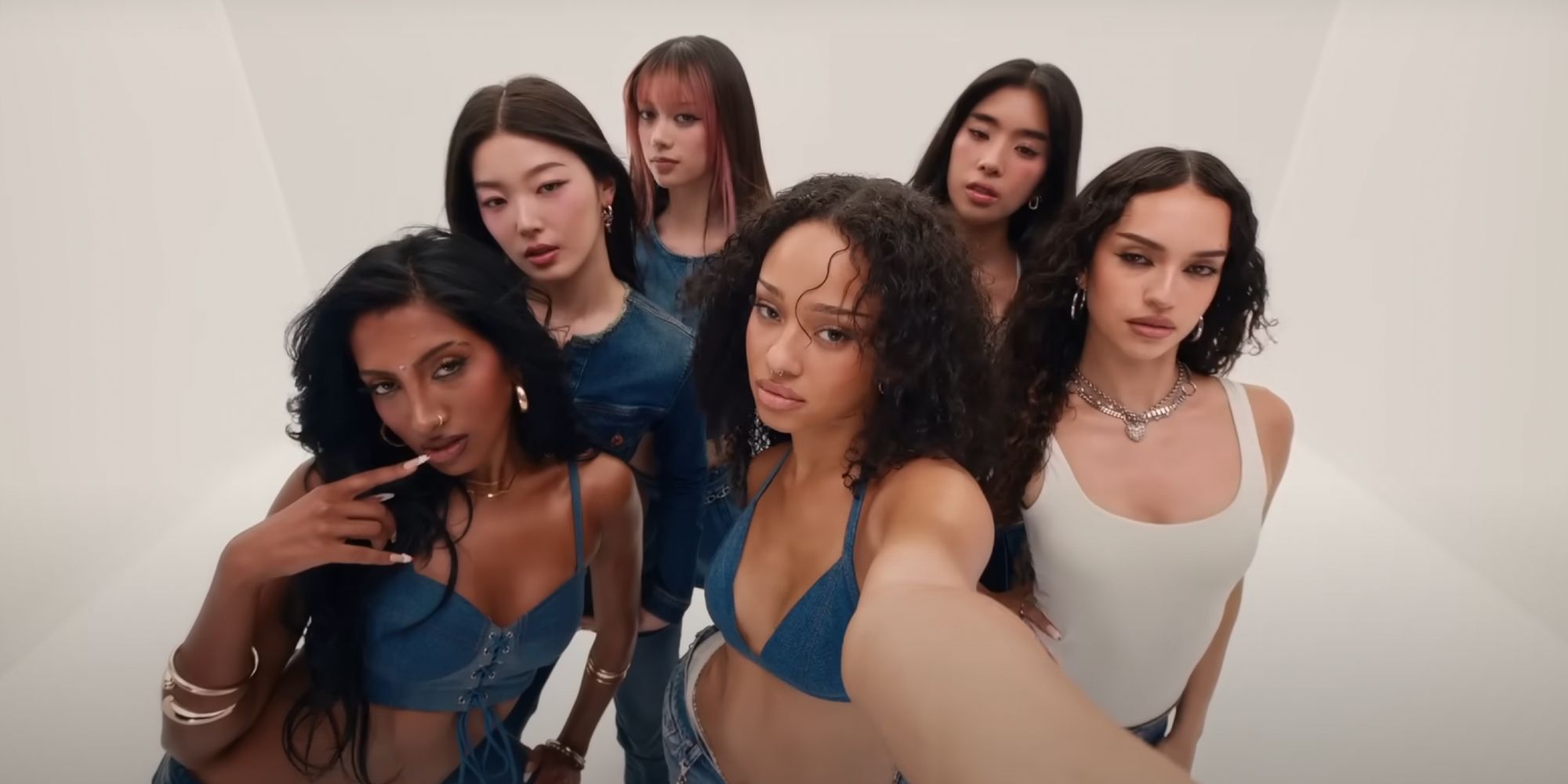 Questo gruppo femminile ha dominato i social media dopo una polemica recente