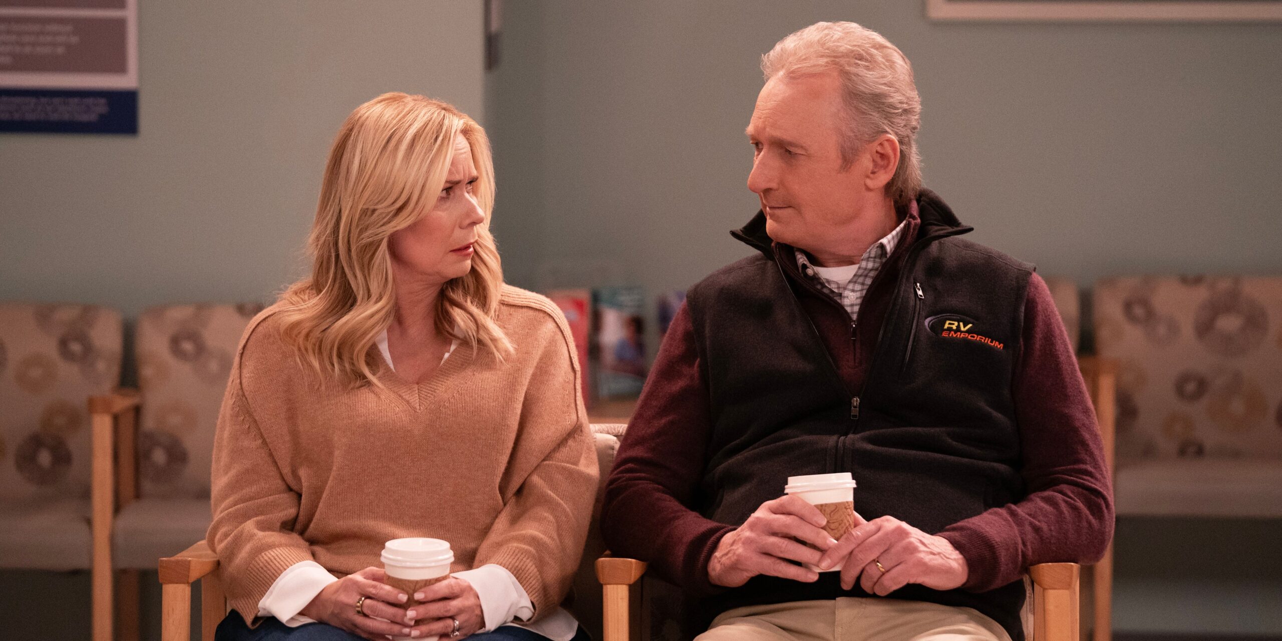 leanne sostituisce perfettamente la sitcom mom di chuck lorre