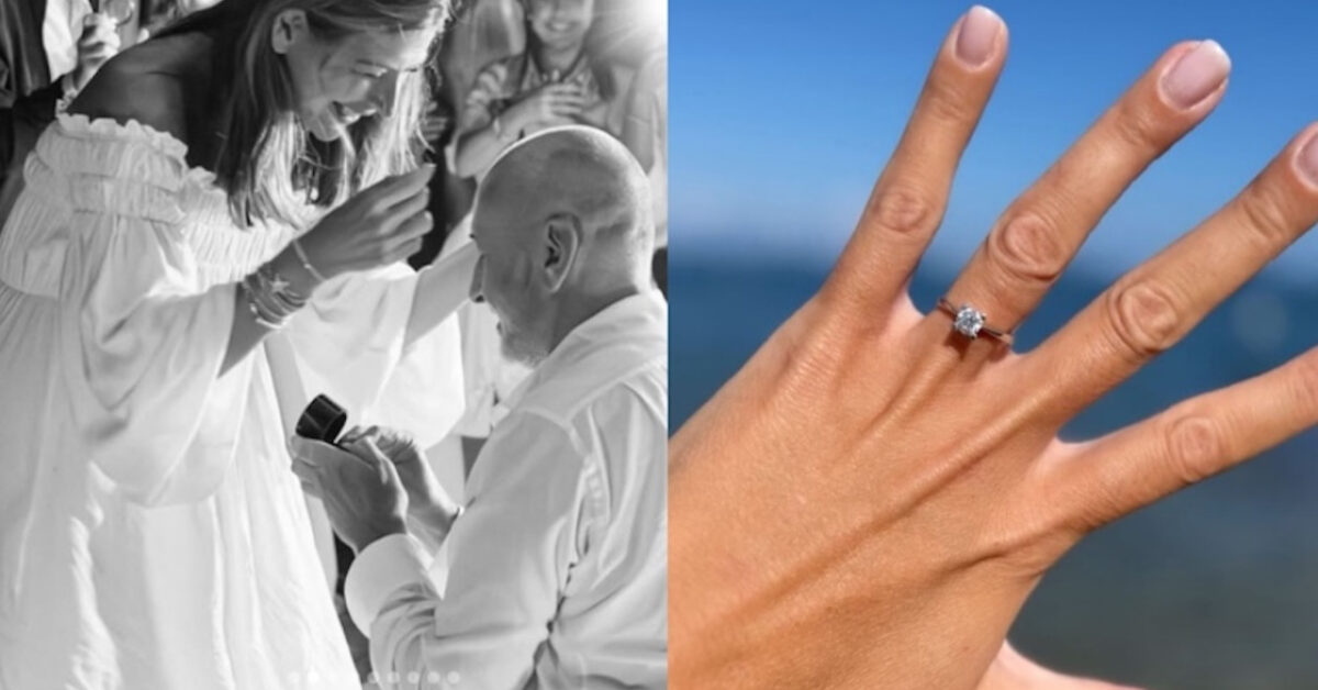 Proposta di matrimonio a sorpresa in spiaggia per il volto rai con 21 anni di differenza Proposta di matrimonio a sorpresa in spiaggia per il volto rai con 21 anni di differenza