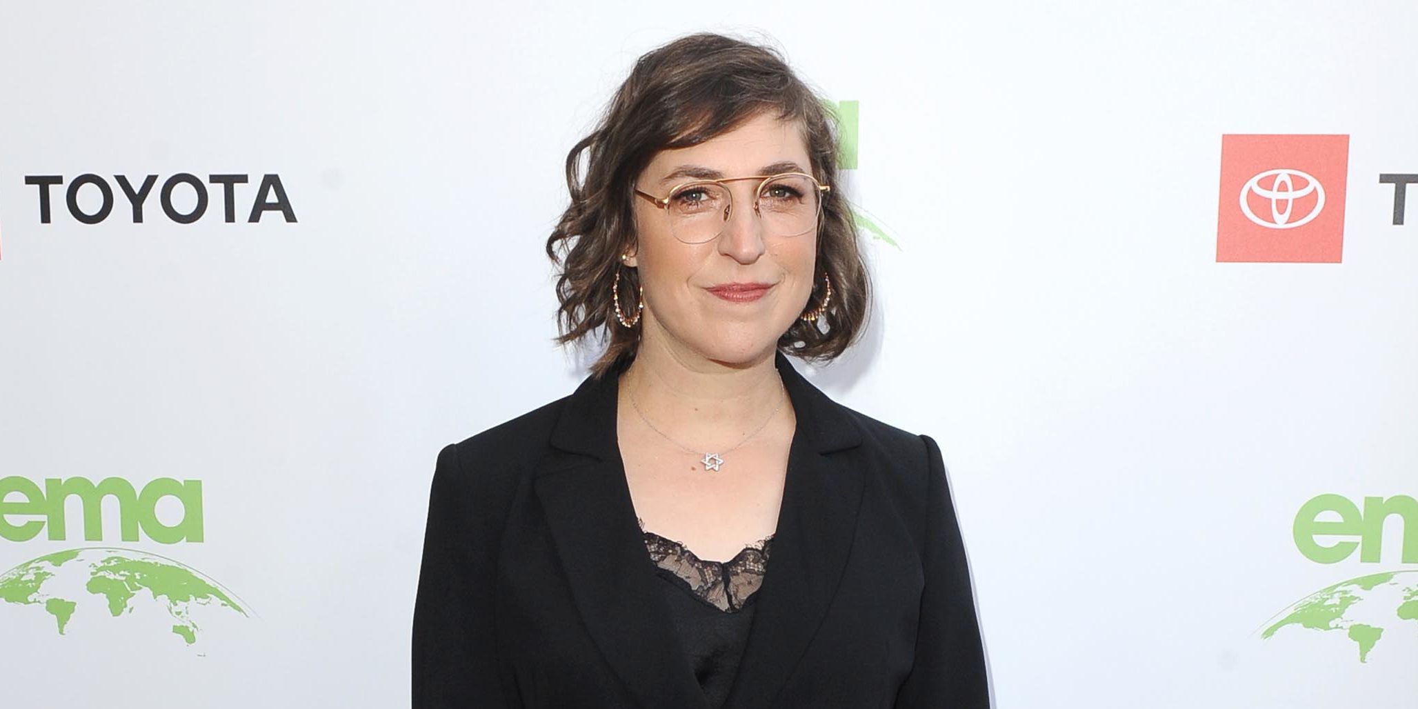 Mayim bialik spiega perché il revival di blossom è stato cancellato da disney Mayim bialik spiega perché il revival di blossom è stato cancellato da disney
