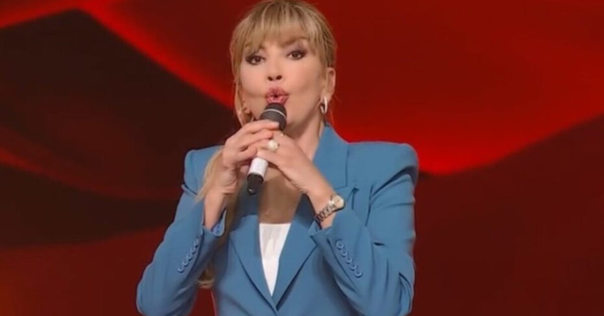 Cantante di successo da sanremo a ballando con le stelle per milly carlucci Cantante di successo da sanremo a ballando con le stelle per milly carlucci