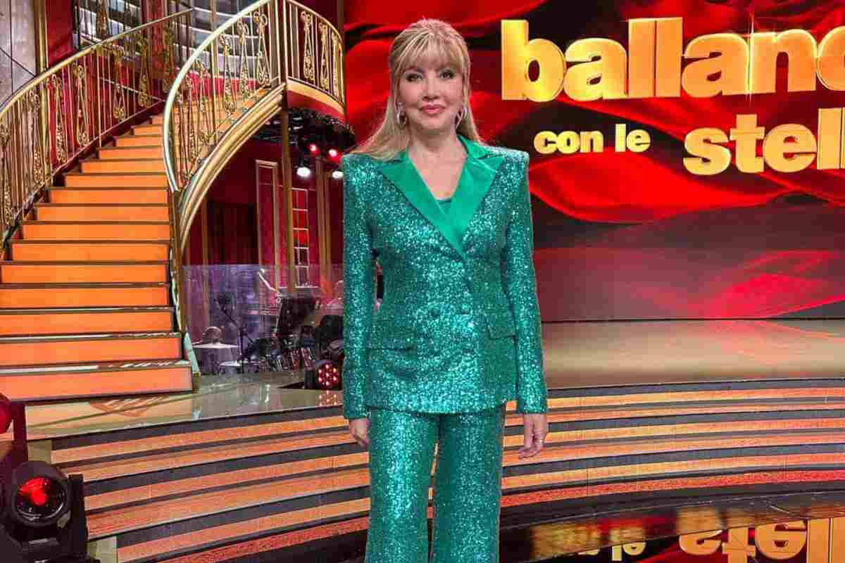 milly carlucci e la sua elegante casa nel cuore di roma