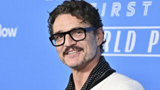 Uscita di pedro pascal da weapons spiegata dal regista zach cregger