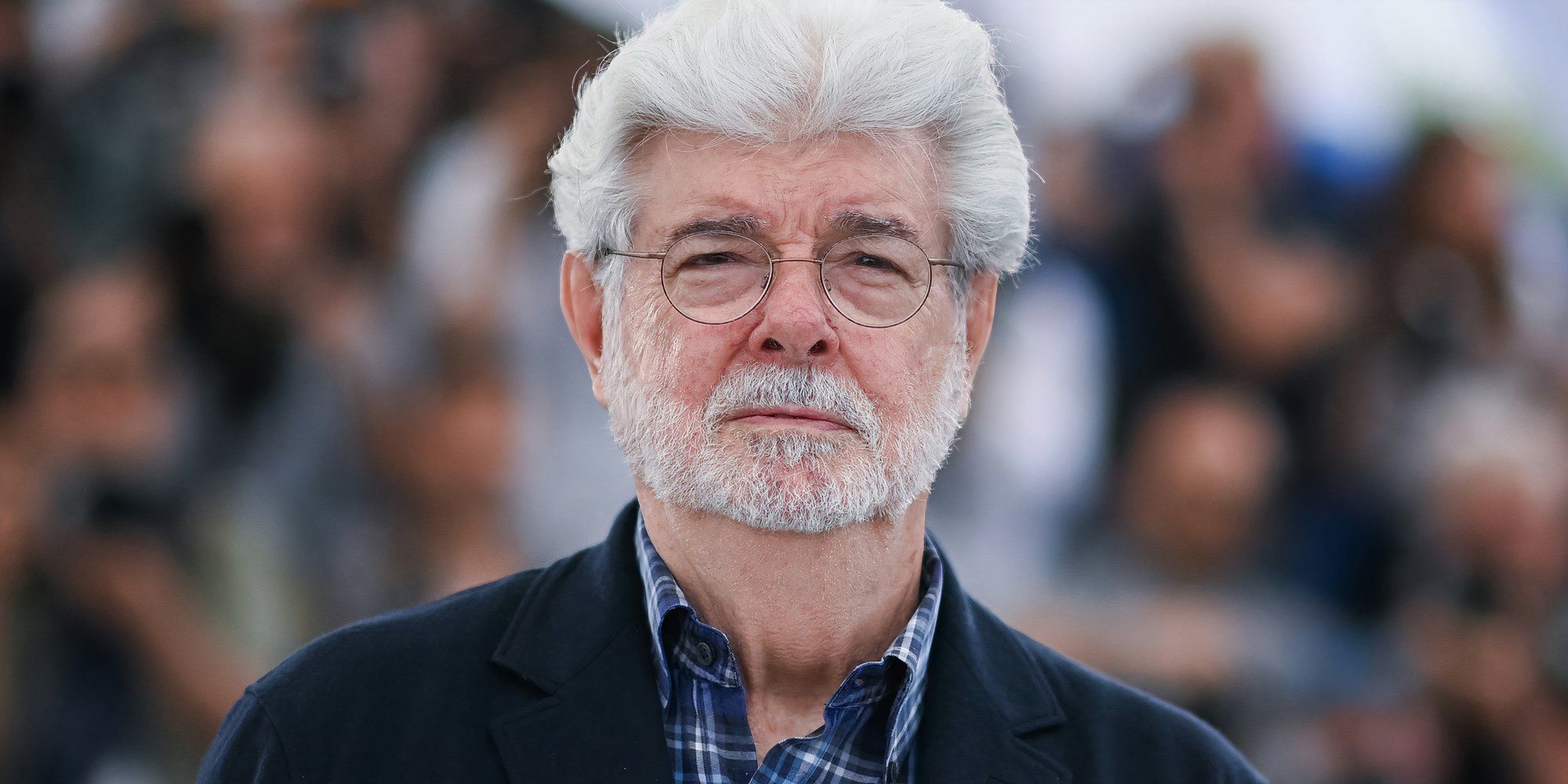 George lucas svela il suo cameo segreto in star wars: le sorprese di revenge of the sith George lucas svela il suo cameo segreto in star wars: le sorprese di revenge of the sith