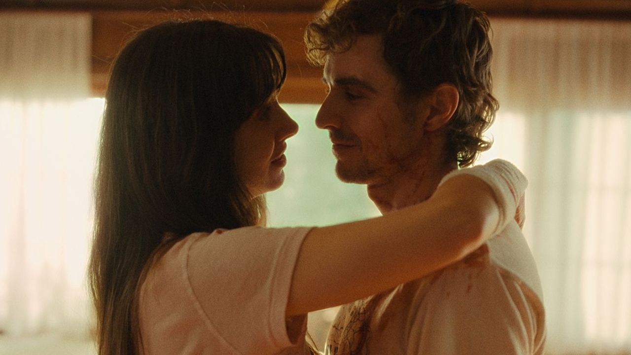 Fine di together spiegata: il body horror di dave franco e alison brie in una commedia romantica Fine di together spiegata: il body horror di dave franco e alison brie in una commedia romantica