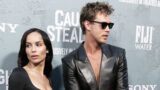 Zoë kravitz critica involontariamente il passato di austin butler in the carrie diaries