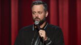Nate Bargatze dona agli Emmy Awards per il Boys & Girls Club