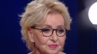 Battaglia contro il tumore: la confessione della famosa che si è nascosta per 4 mesi