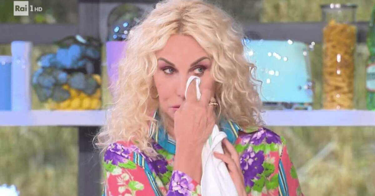 Antonella clerici in lacrime in diretta tv: il momento toccante che commuove il pubblico