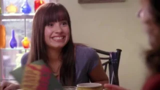 Demi lovato protagonista in camp rock 3: ecco l’indizio sorprendente