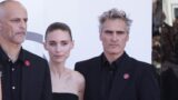Venezia 82 red carpet di The Voice of Hind con Joaquin Phoenix e Rooney Mara