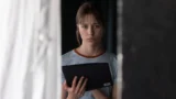 La ragazza del coro: trailer e uscita al cinema il 9 ottobre
