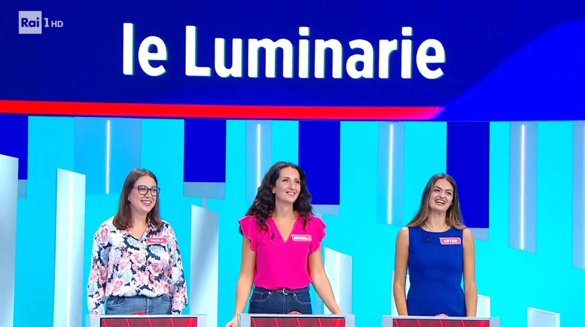 Luminarie da pisa a campionesse di reazione a catena con la parola presente