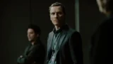 Nuova spia nella seconda stagione di The Agency sfida Michael Fassbender