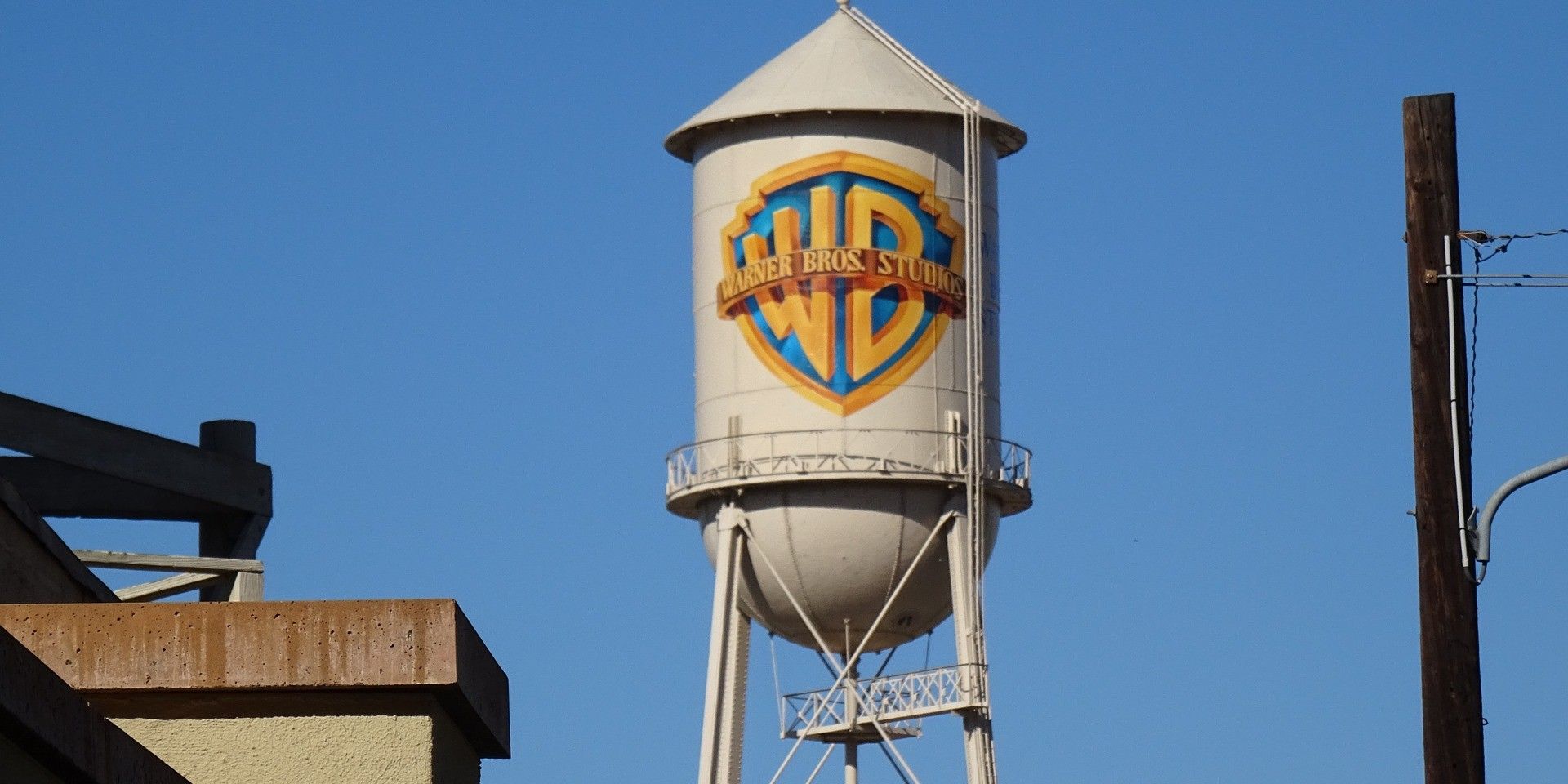 Impatto della fusione tra paramount e warner bros su hollywood