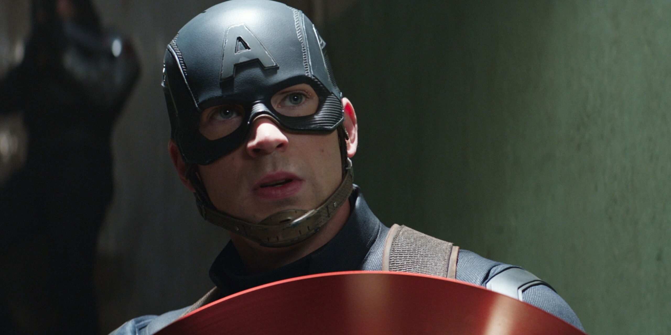 Captain america cattivo: chris evans veste il costume in avengers doomsday Captain america cattivo: chris evans veste il costume in avengers doomsday