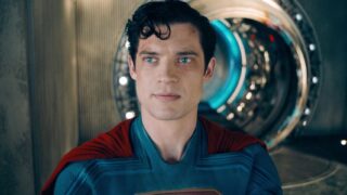 Superman conquista hbo max e continua la striscia di successo dei film supereroi 2025