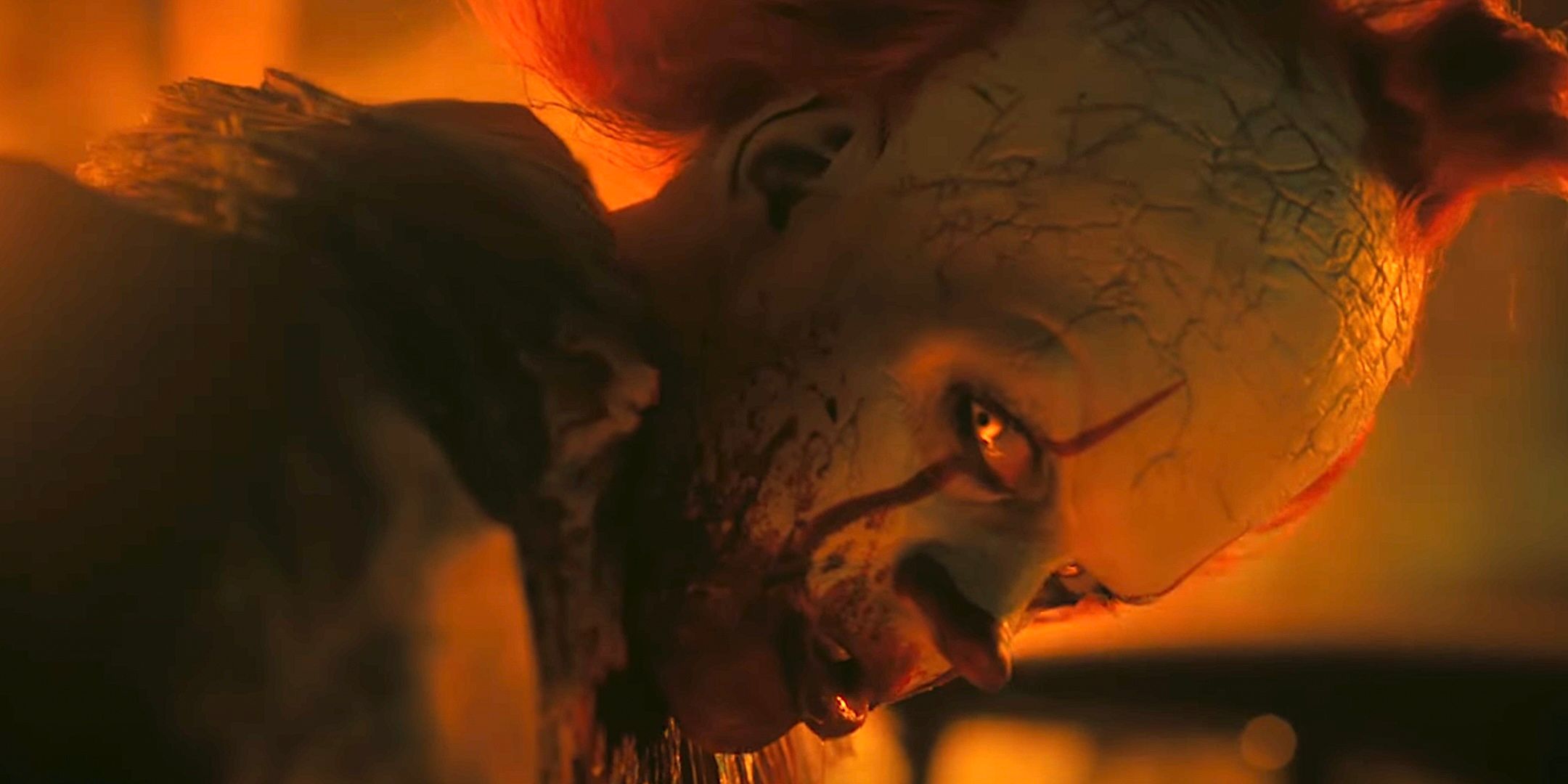 Pennywise nel  trailer di derry è ancora più spaventoso rispetto al clown di it
