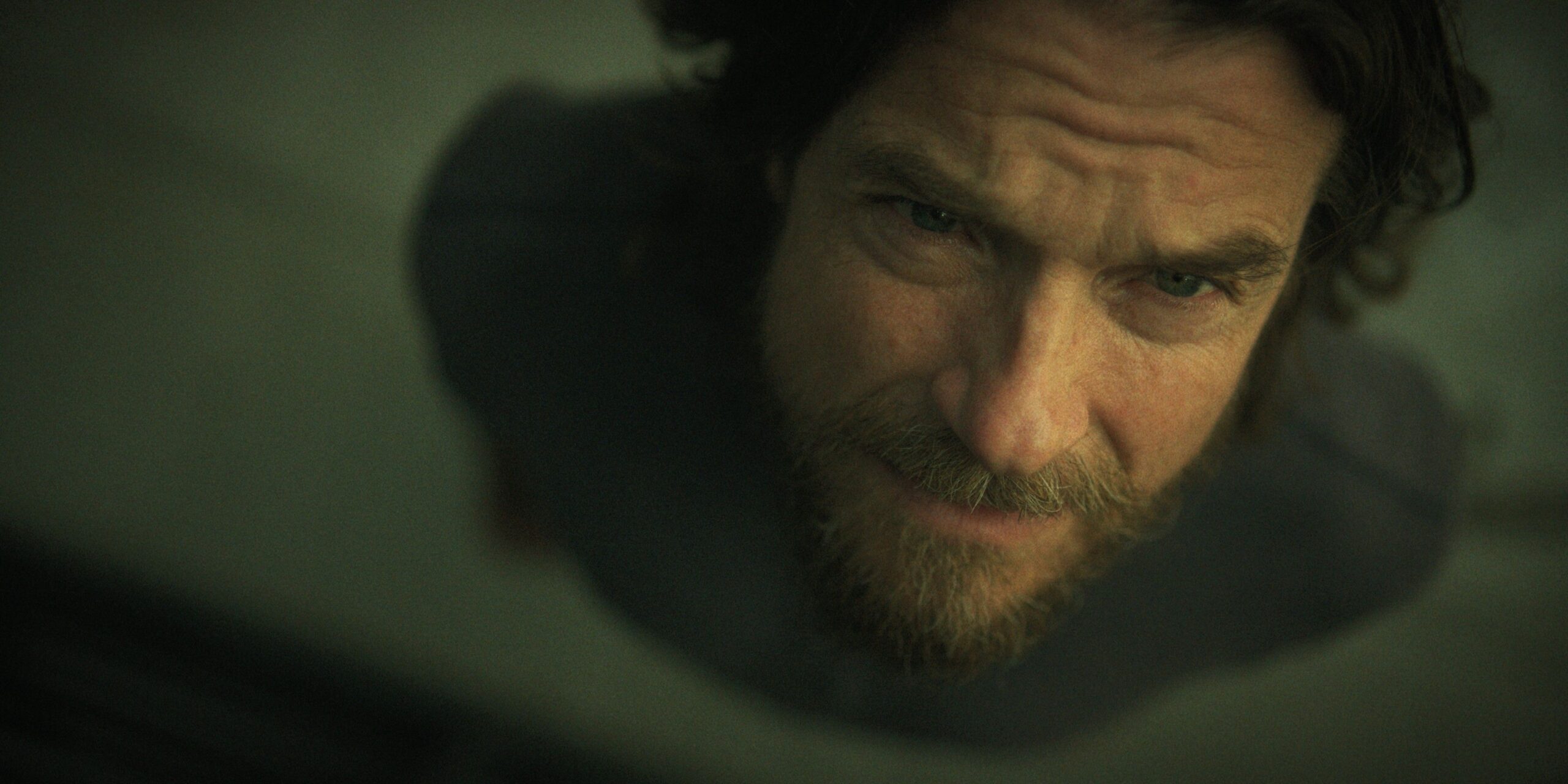 Black rabbit e il regalo: somiglianze inquietanti nei thriller di jason bateman Black rabbit e il regalo: somiglianze inquietanti nei thriller di jason bateman