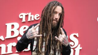 Musicisti accusati di abbandonare la fede e le polemiche emergenti