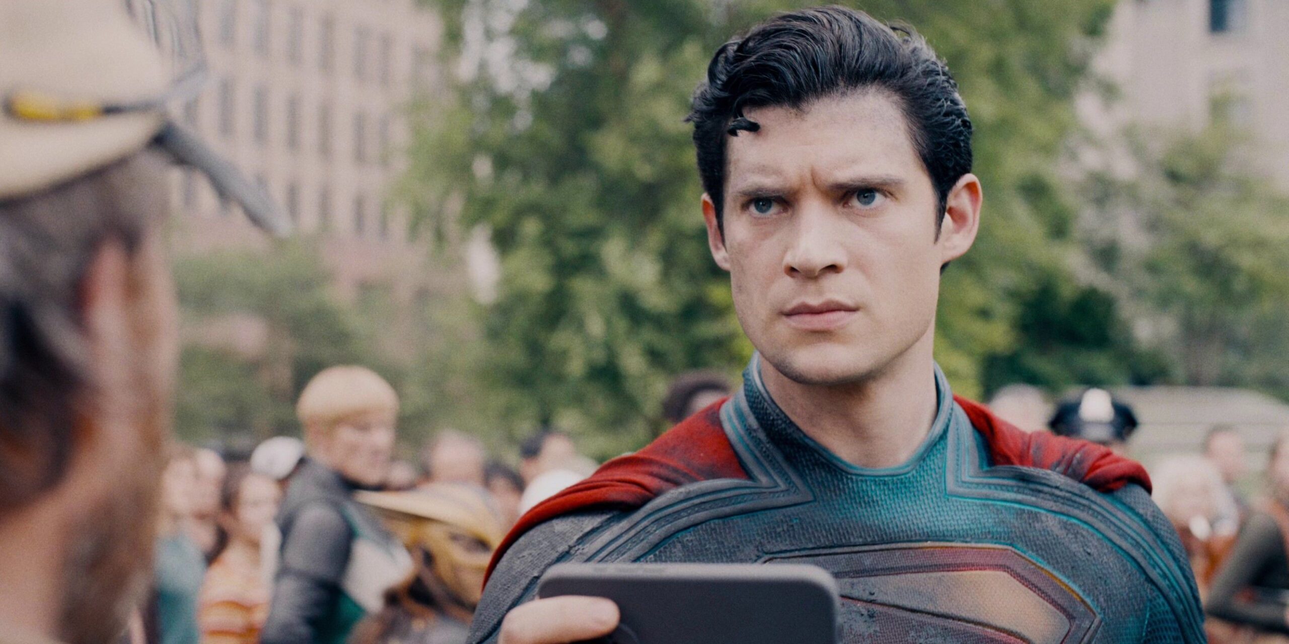 Superman e i parallelismi israele palestina: spiegazione dei commenti di james gunn