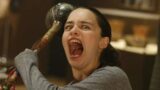 Emilia clarke e il film sui dinosauri che nessuno ha amato prima di game of thrones