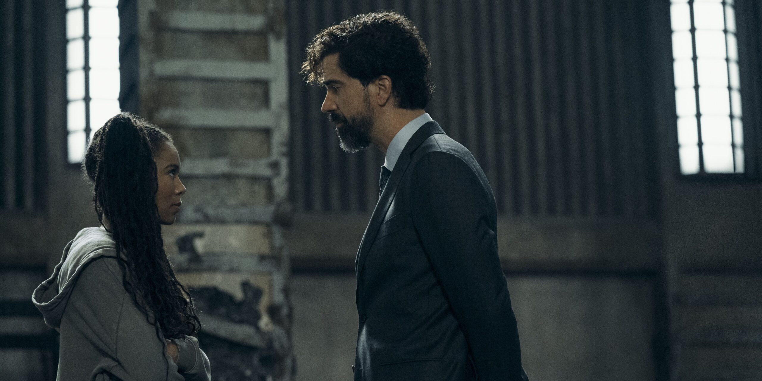 Maria paragonata ad angelina jolie in gen v stagione 2