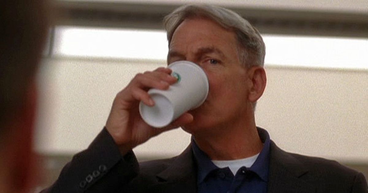 Gibbs e il mistero del bicchiere di caffè in NCIS