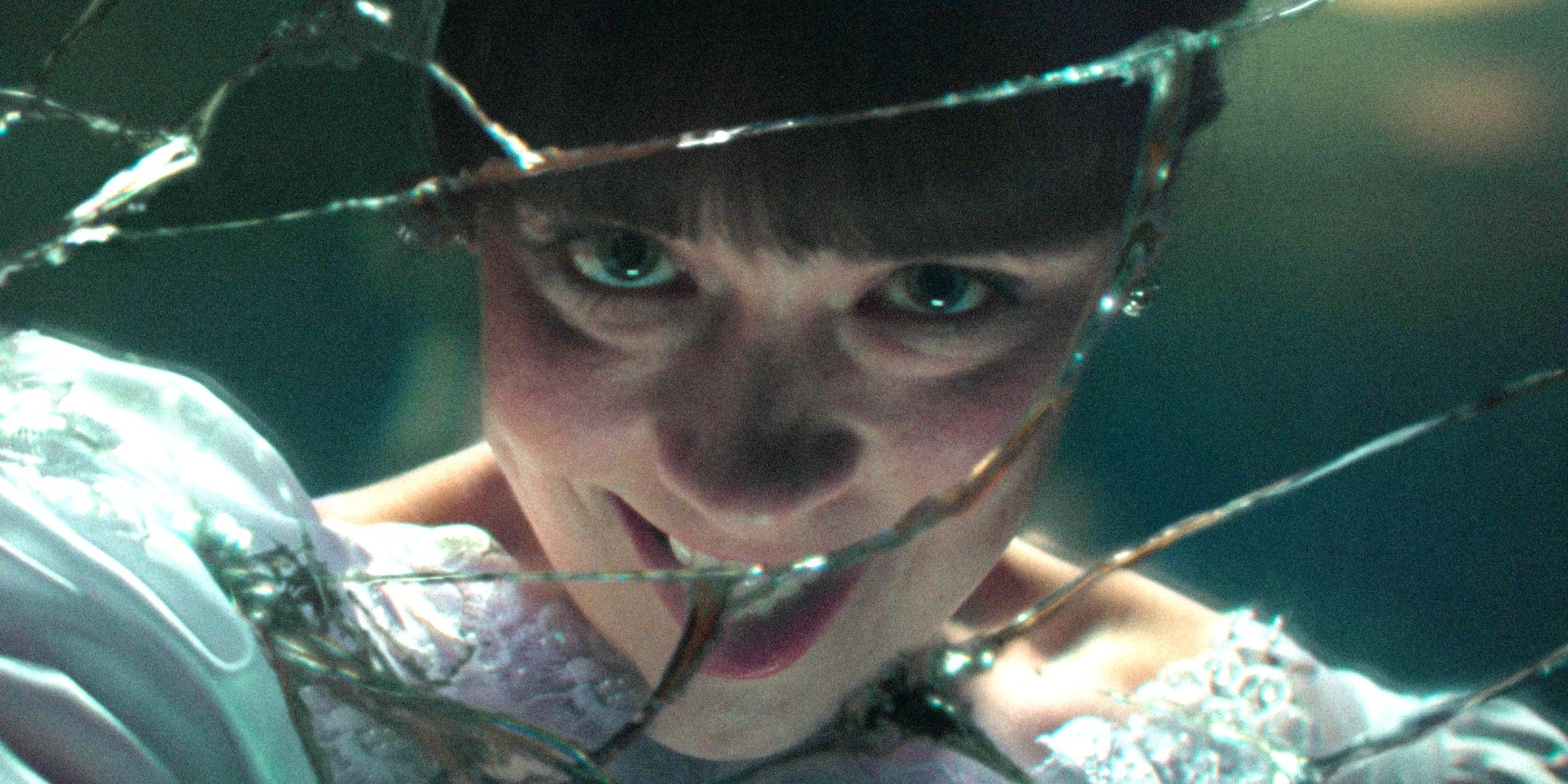 Il demonio dello specchio e il mistero dei riti finali in the conjuring Il demonio dello specchio e il mistero dei riti finali in the conjuring
