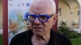 Malcolm McDowell racconta Lucca, Caligola e la sua carriera senza tempo