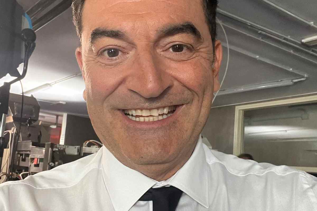 Caduta libera con Max Giusti: il conduttore del gioco televisivo