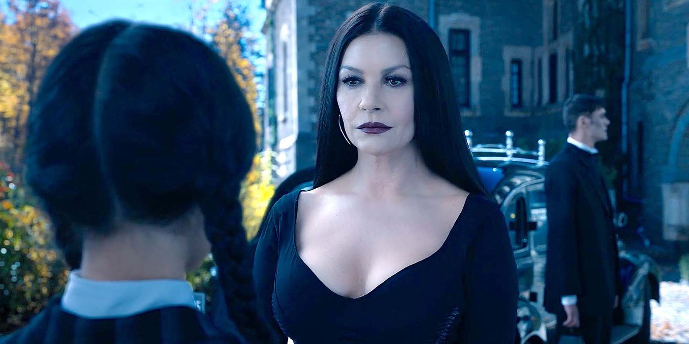 Catherine Zeta Jones interpreta Ophelia Frump, la nuova villain di Wednesday 3