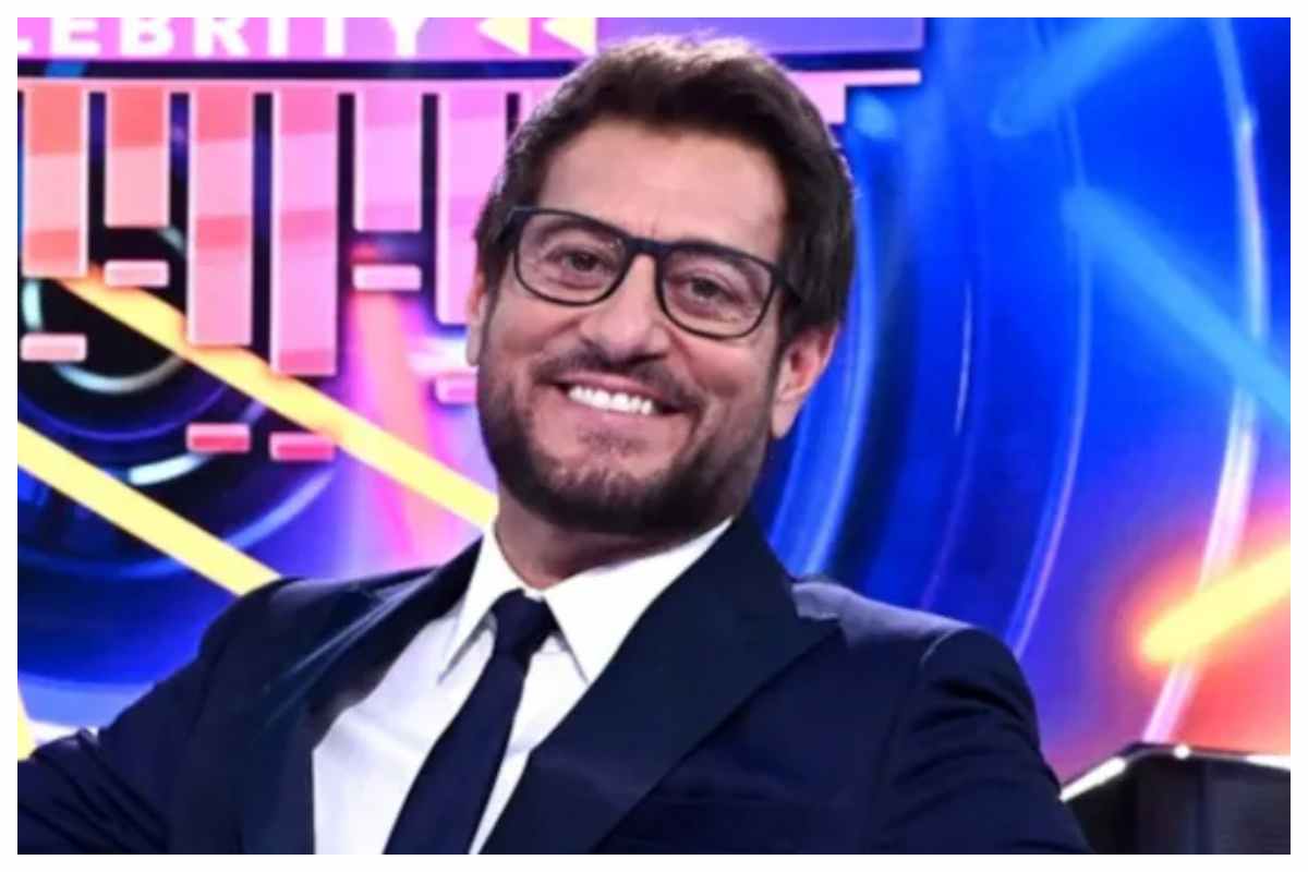 Enrico Papi presenta il torneo dei campioni di Sarabanda