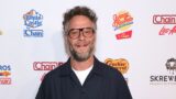 Serie comica platonic di seth rogen: successo tra streaming e critica