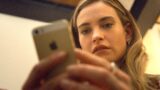 Swiped recensione: il biopic su bumble che intrattiene senza approfondire