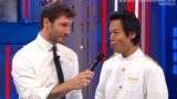 Thanat di affari tuoi imbarazza de martino: la sua reazione in diretta