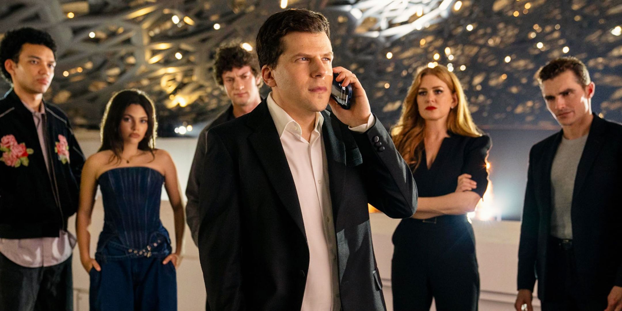 Now you see me 3: colpi di scena e cameo sorprendenti svelati da eisenberg Now you see me 3: colpi di scena e cameo sorprendenti svelati da eisenberg
