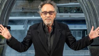 Il successo divisivo di tim burton 20 anni dopo su netflix