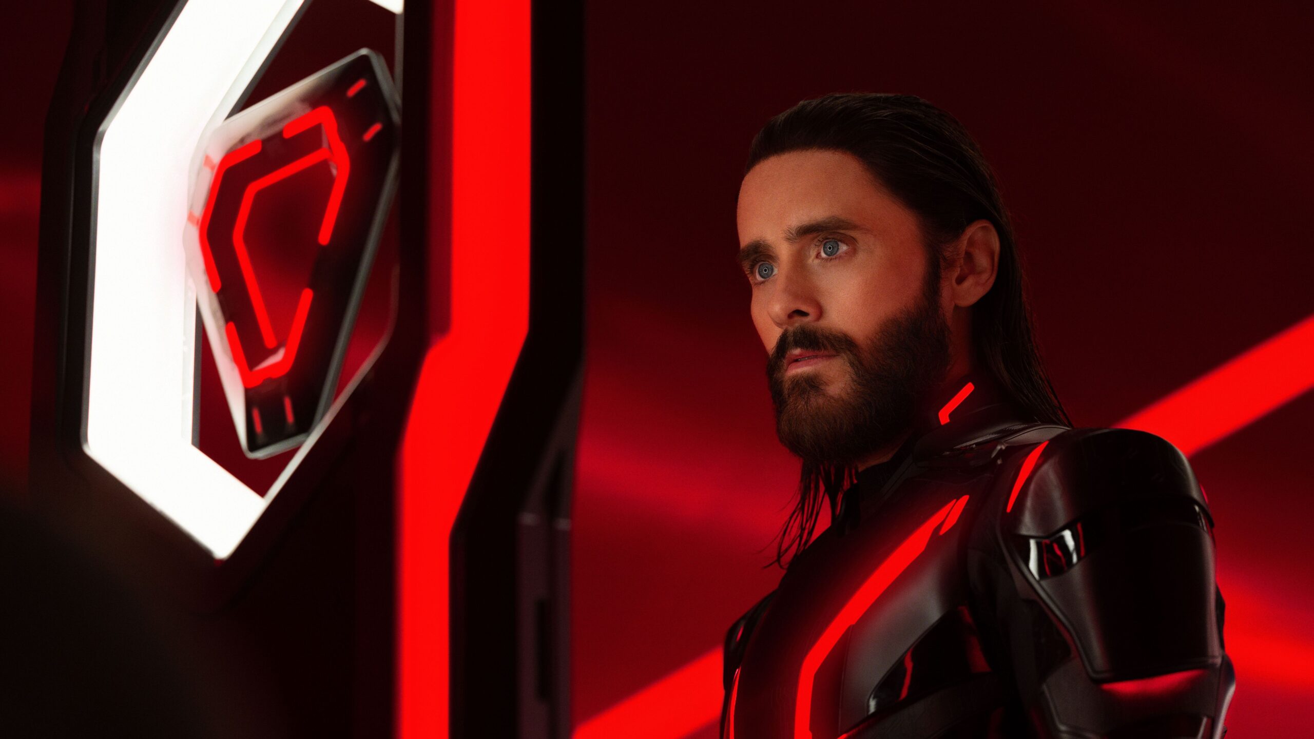 Tron ares: rivelazioni su trama, cast e nuove ambientazioni Tron ares: rivelazioni su trama, cast e nuove ambientazioni