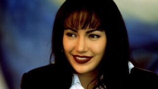 Biopic su selena: l’eredità di jennifer lopez 28 anni dopo